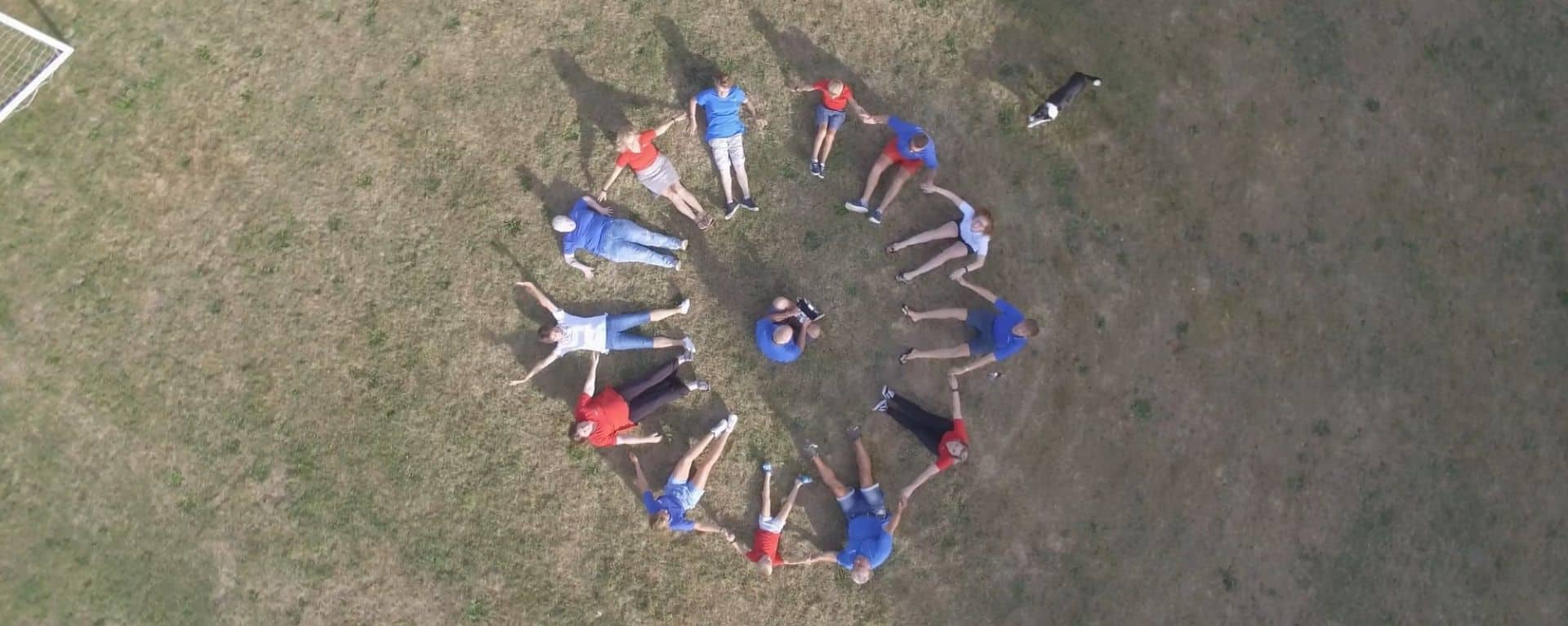 vue aerienne de la grande pisicne au camping au pouldu 14